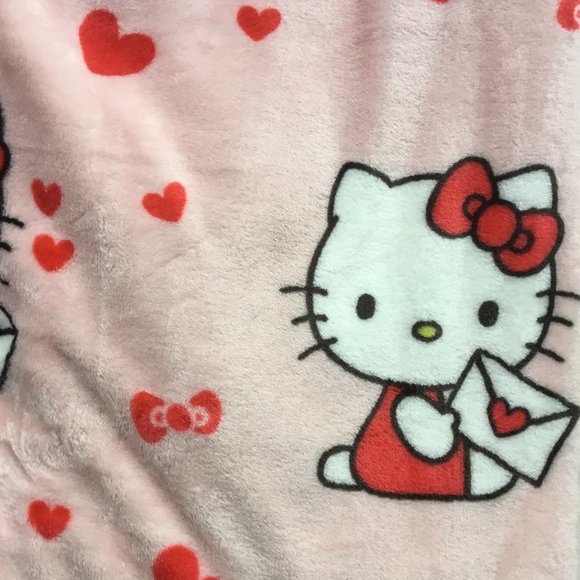 Hello Kitty Pink Valentine's Day Throw Blanket - Picture 4 of 6
